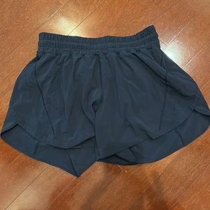 navy blue lululemon shorts